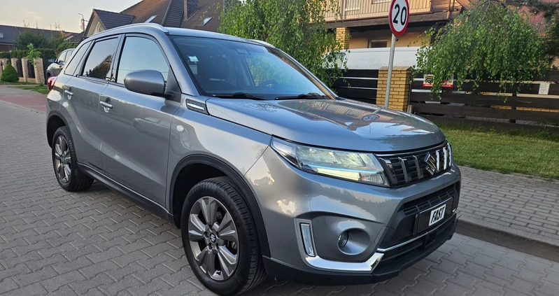 Suzuki Vitara cena 71499 przebieg: 78000, rok produkcji 2021 z Legionowo małe 301